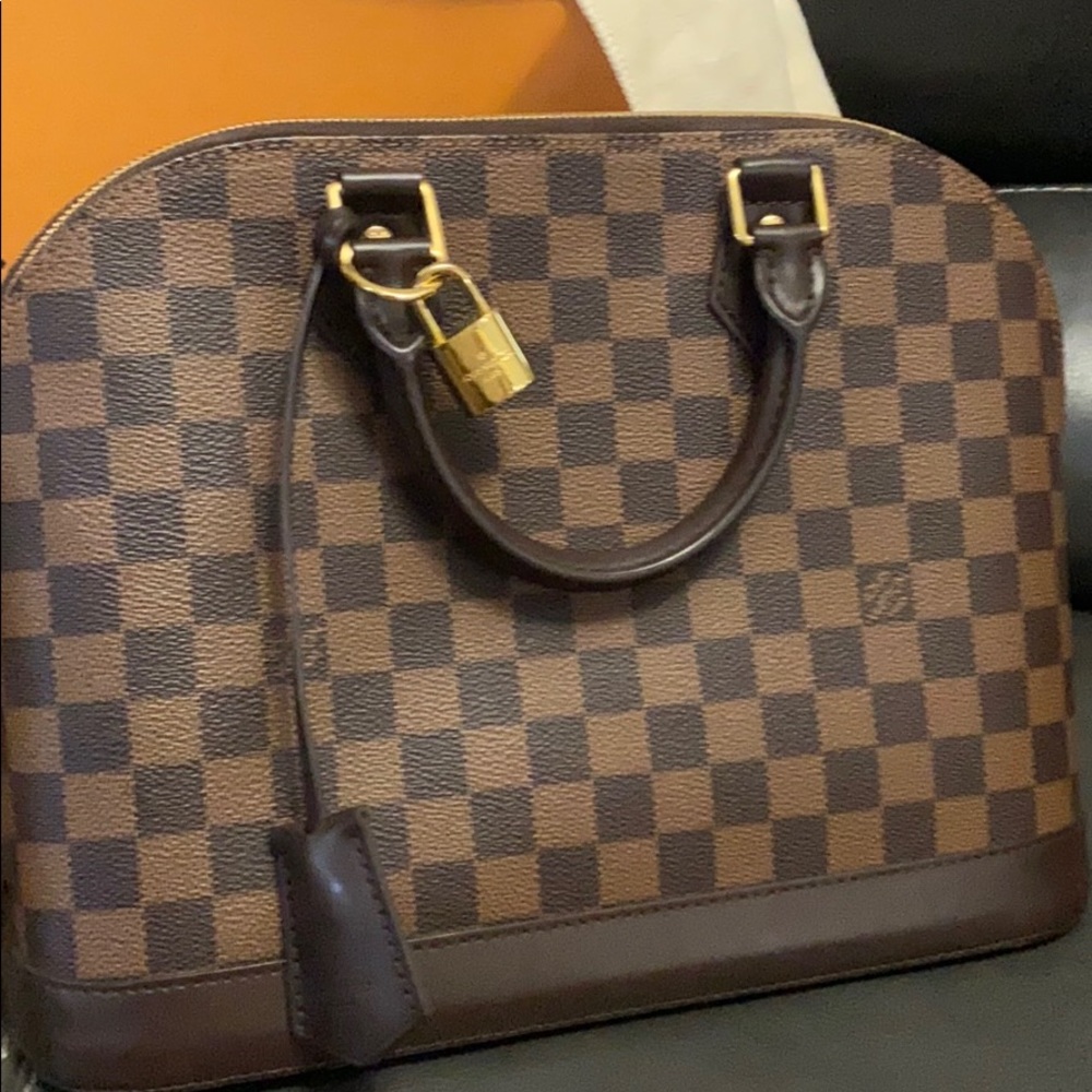 Authentic Louise Vuitton Alma PM - Picture 13 of 14